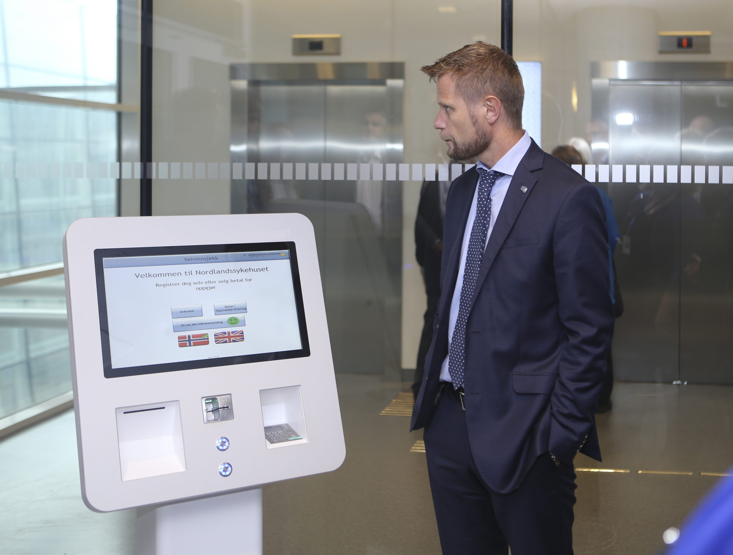 Procon Pasientkiosk - Helseminister Bent Høie